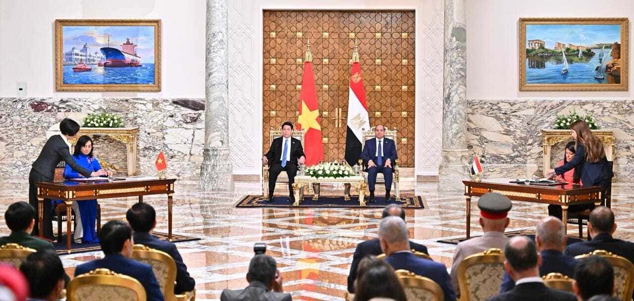 مصر توقع مذكرة تفاهم مع فيتنام لتعزيز التنمية الاقتصادية بين البلدين
