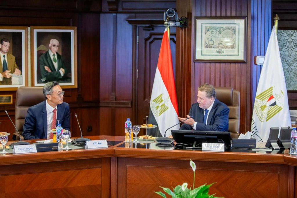 محافظ المركزي يبحث مع رئيس ICBC الصيني فرص تعزيز التعاون المصرفي
