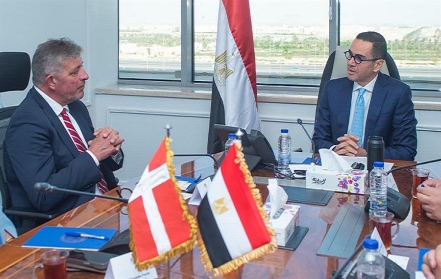 وزير الاستثمار يبحث مع سفير الدنمارك إنشاء مجلس أعمال مشترك لتعزيز التعاون الاقتصادي
