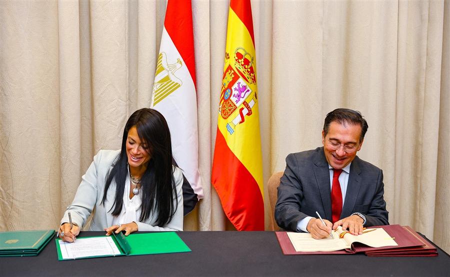 مصر وإسبانيا توقّعان اتفاقية الشراكة 2025-30 لدفع جهود التنمية الاقتصادية
