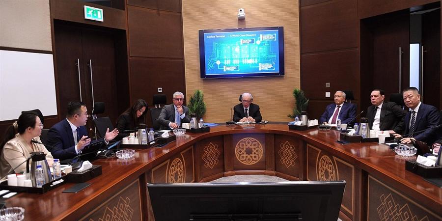 الحكومة تبحث مع الصين تنفيذ مشروعات كبرى في النقل والصناعة واللوجستيات